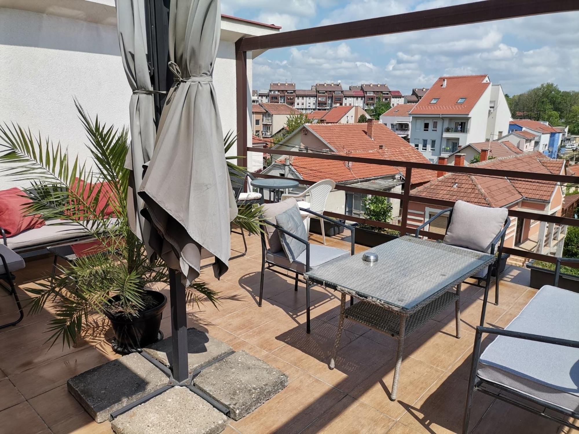 Crystal Kragujevac Apartment Luaran gambar
